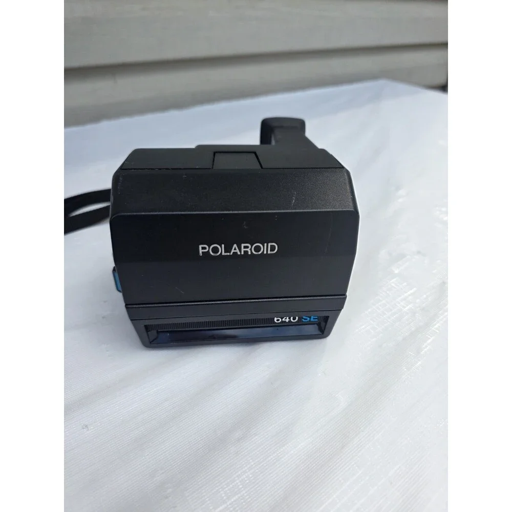 Vintage Polaroid Sun 640 Special Edit. Autofocus Instant Land Camera 640 Series